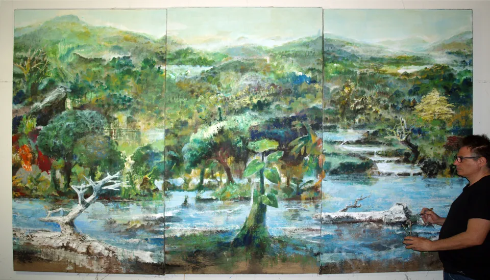 Francesco Santosuosso, SUPERNATURA-con-autore-in-working, 2017, 200×300 cm